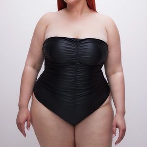 Good American Strapless Ruched One-Piece Swimsuit Large NWT